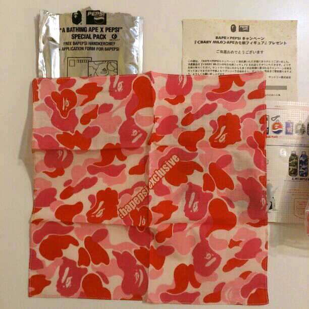 ☆非売品  APE×PEPSI《BABY MILO 》APEカモ柄フィギュア☆