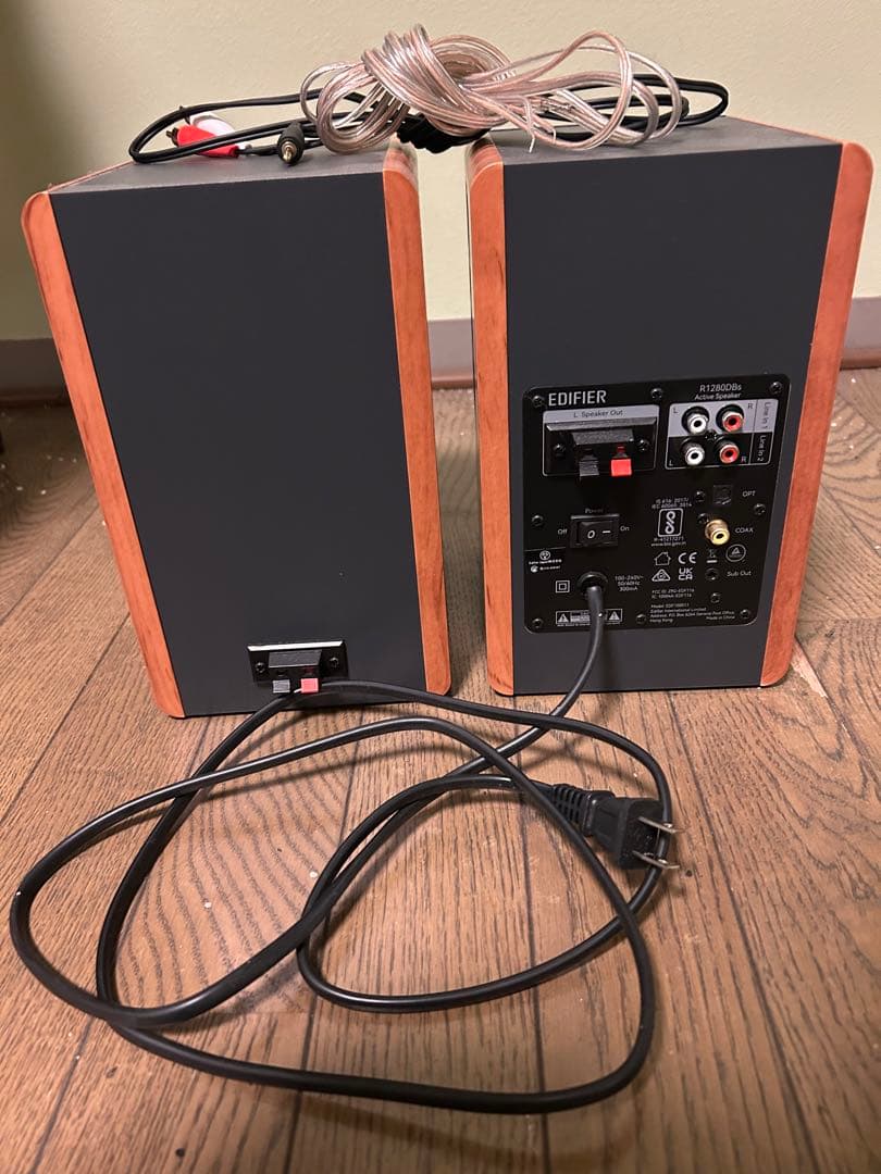 Edifier R1280DBsアンプ内蔵ブックシェルフスピーカー