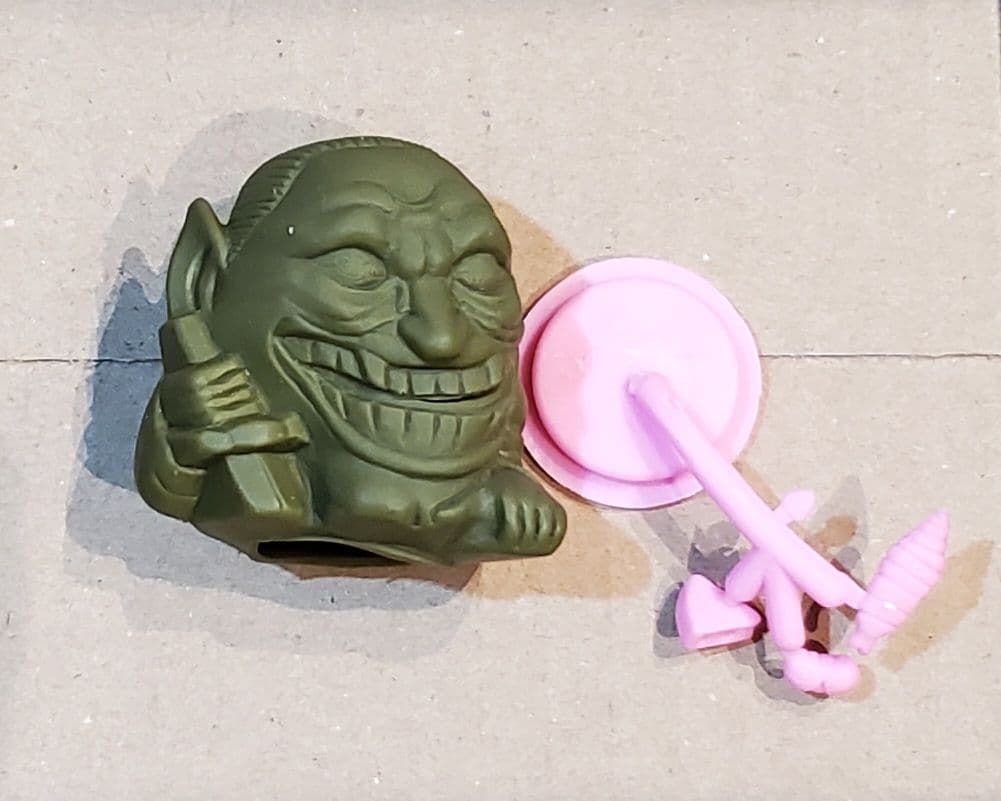 ゾンビーズ　ガチャ　怪物　妖怪　お化け　ソフビ