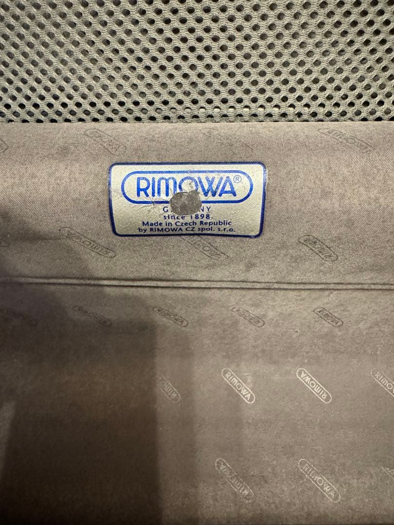 リモワ サルサ rimowa スーツケース