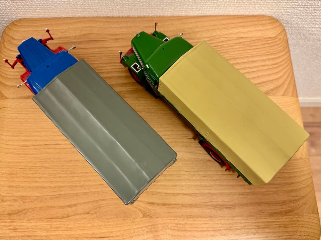 1/43ミニカー　ミニチャンプス　ドイツトラック2点セットminichamps