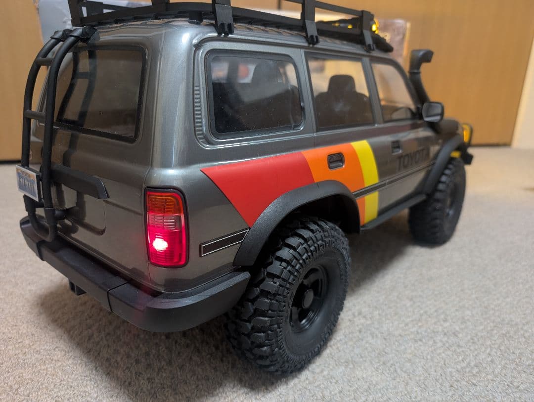 ホビーラジコン FMS 1:10 FCX10 TOYOTA LC80 LAND CRUISER