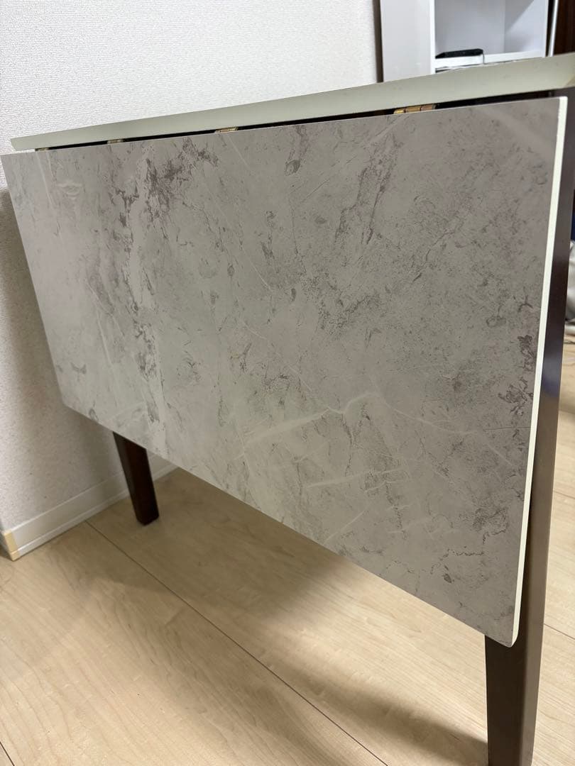 【U】伸長式ダイニングテーブル 80センチ 120センチ 大理石調