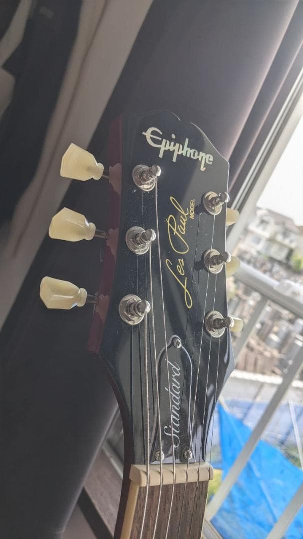 Epiphone Les Paul Standart ハードケース付き