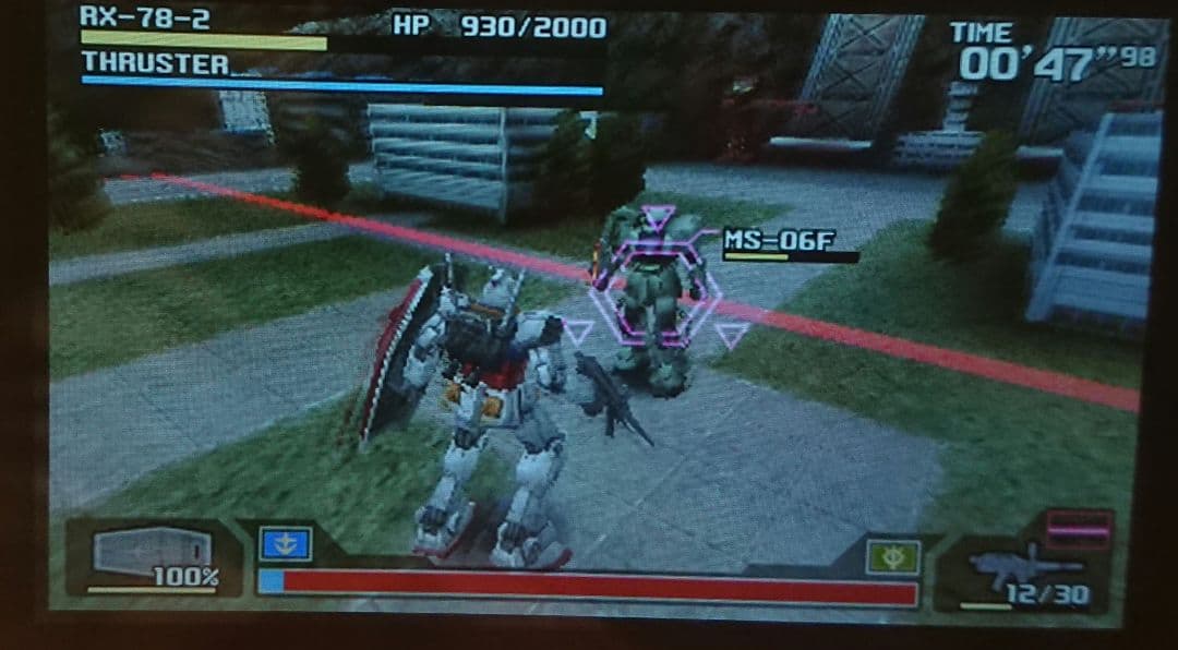 美品 ドコモ P906i PINK ピンク ガラケー ガンダム ゲーム 携帯