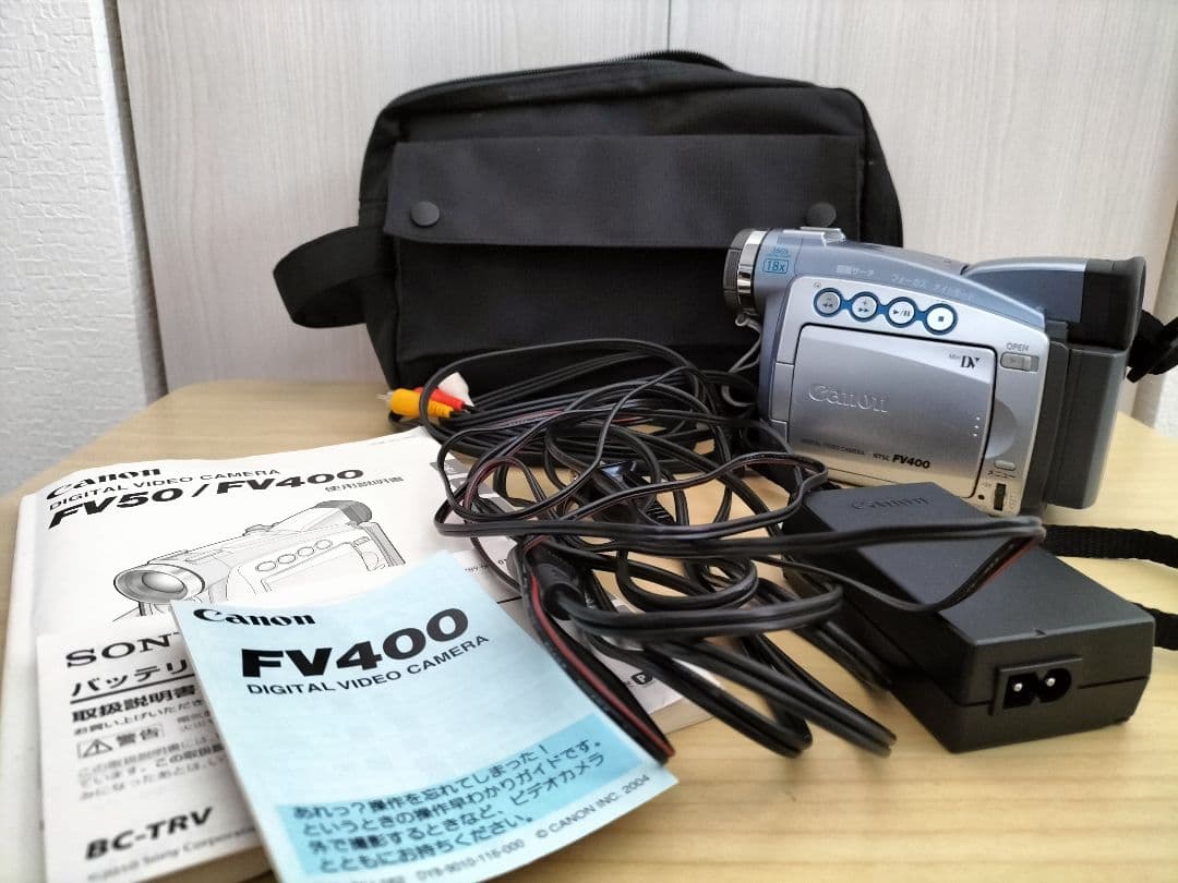 Canon　デジタルビデオカメラ　FV400