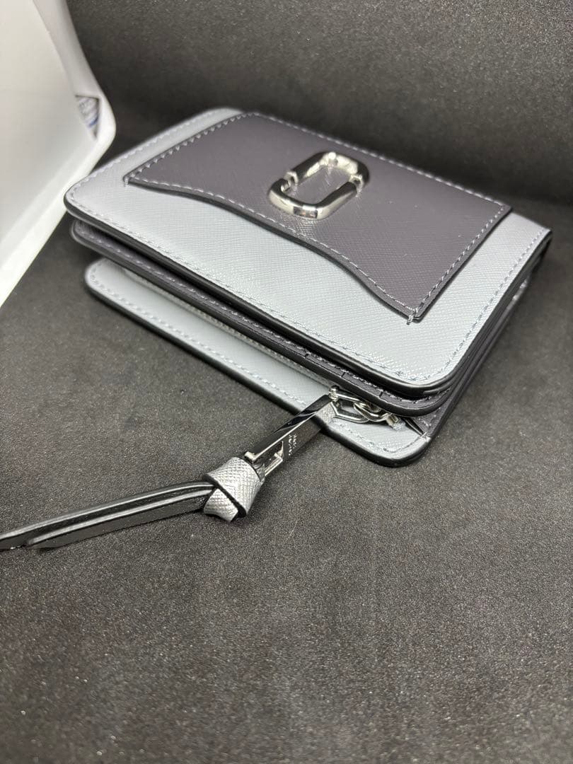 グレマーク ジェイコブス（MARC JACOBS）