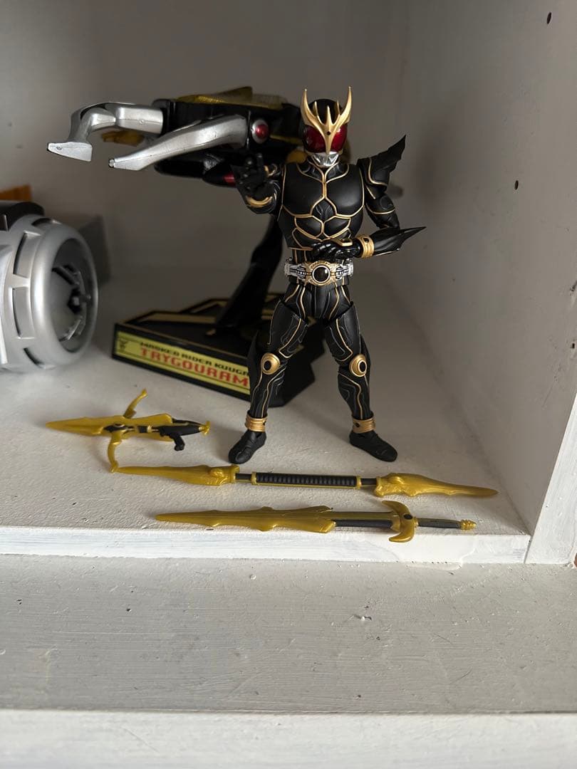 真骨彫製法　仮面ライダークウガ　アルティメットフォーム