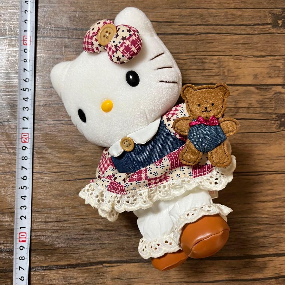 ハローキティ　レトロなぬいぐるみ　くまちゃん
