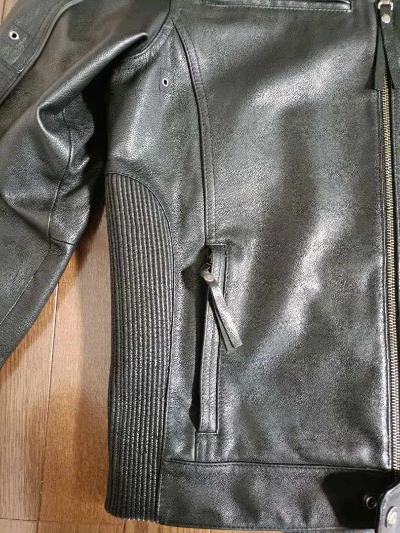 ハーレー本革ブラックレザーシングルライダースジャケットS(日本のM〜Lサイズ程)