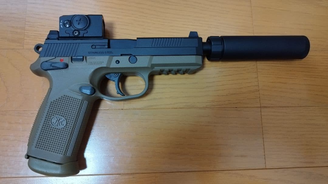 東京マルイ　ガスブロ　FNX-45 Tactical　カスタム