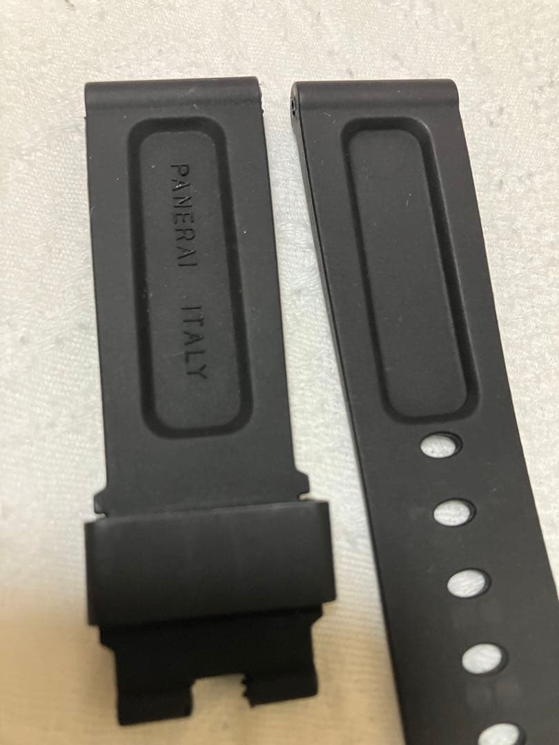 パネライOFFICINE PANERAI純正ラバーベルト 22mm未使用ブラック