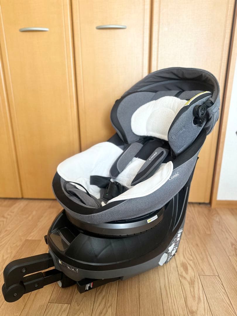 Combi クルムーヴスマート ISOFIX JJ-650 チャイルドシート