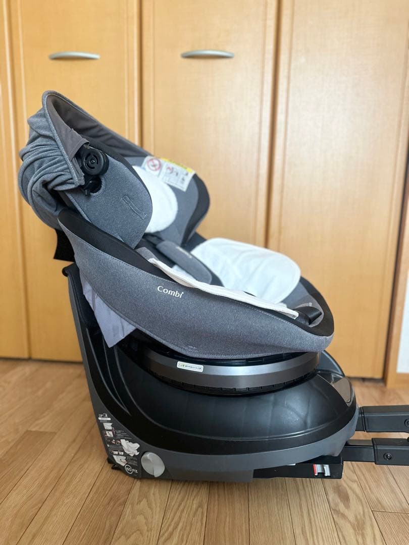Combi クルムーヴスマート ISOFIX JJ-650 チャイルドシート
