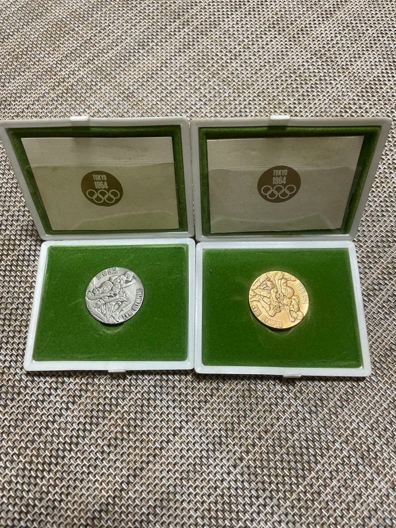 1964年東京オリンピック金銀メダルセット