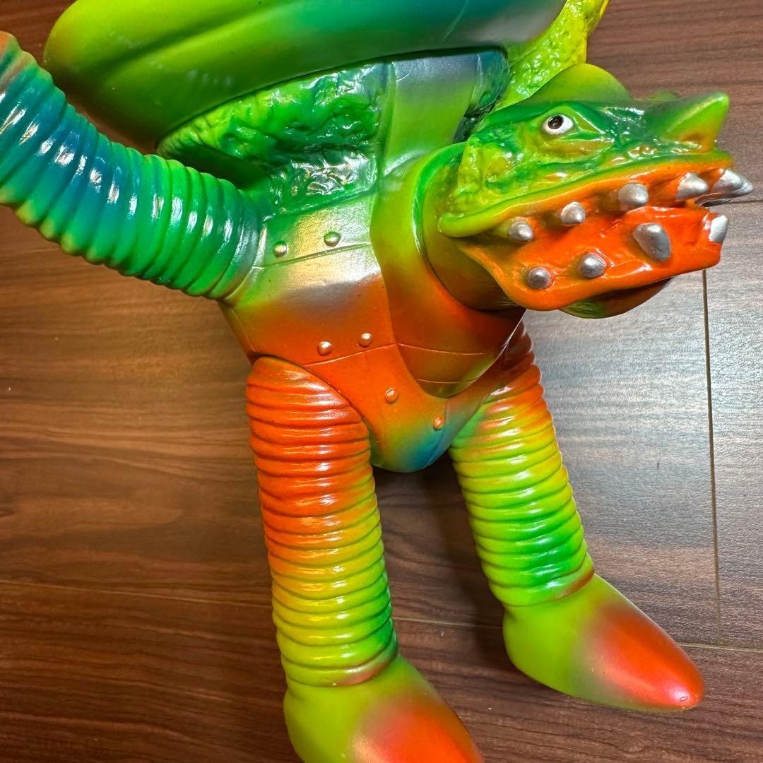 エレガブ ミスターX ソフビ 4675