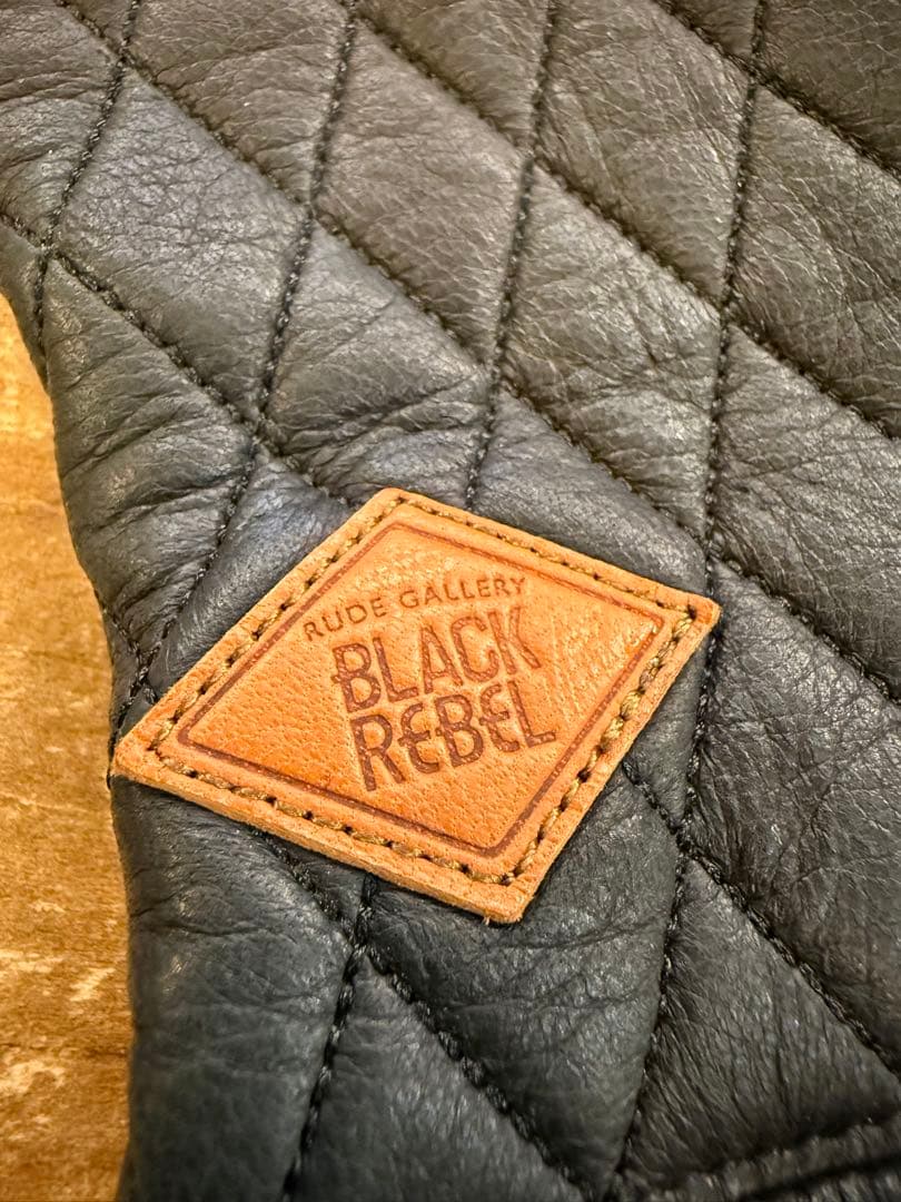 Rude Gallery Black Rebel 手袋 ブラック