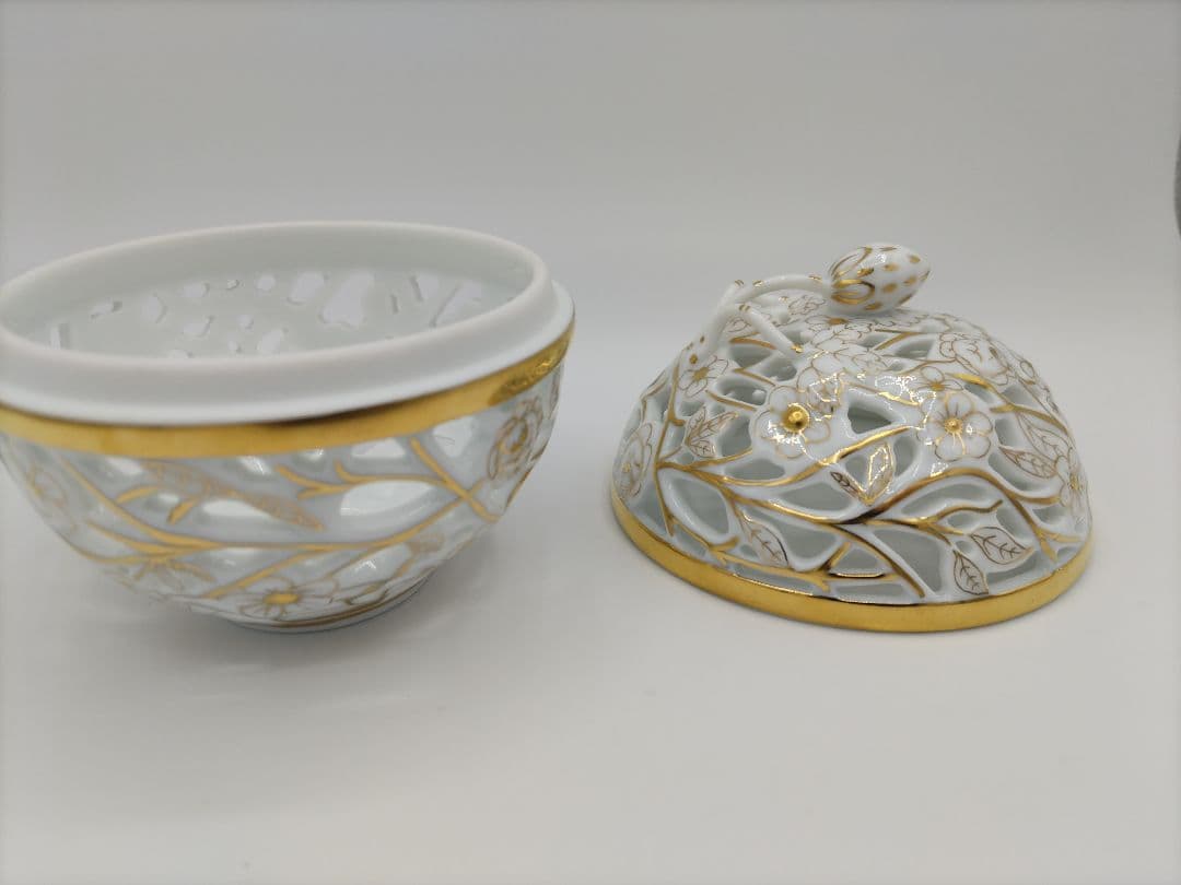 HEREND/ヘレンド　ファンタジーコレクション　ホワイトボンボ二エール