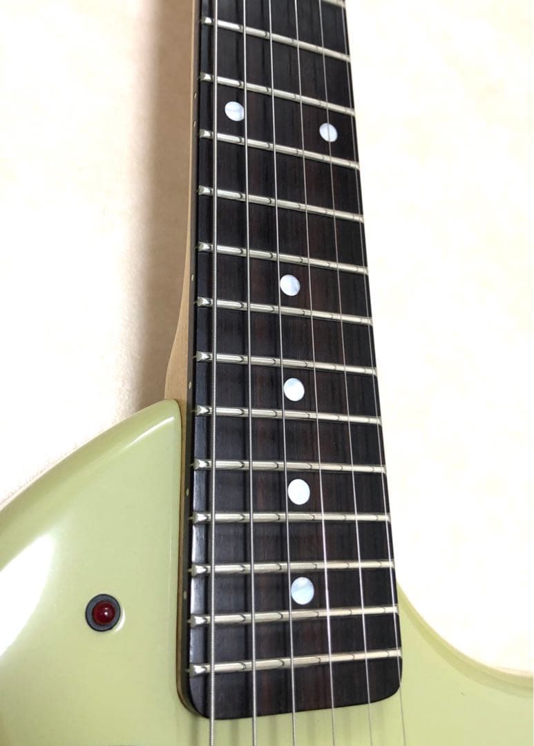 【超美品】ZO-3 グレー アンプ内蔵ミニギター 専用ケース付 ぞーさん