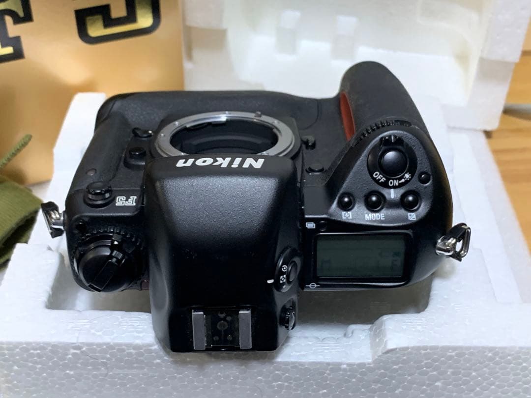 フィルムカメラ NIKON F5