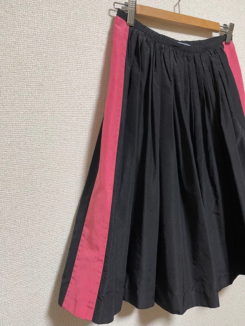 PRADA プラダ　フレアスカート　ブラック