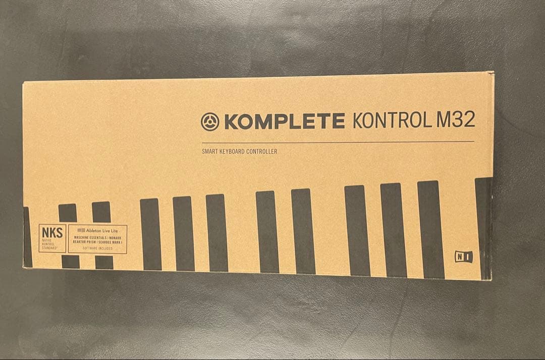 DTM・DAW NATIVE INSTRUMENTS KOMPLETE KONTROL M32