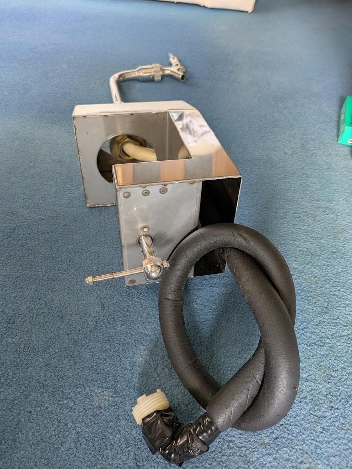 ニットク製ドラフトタワーシルバー クランプ固定式