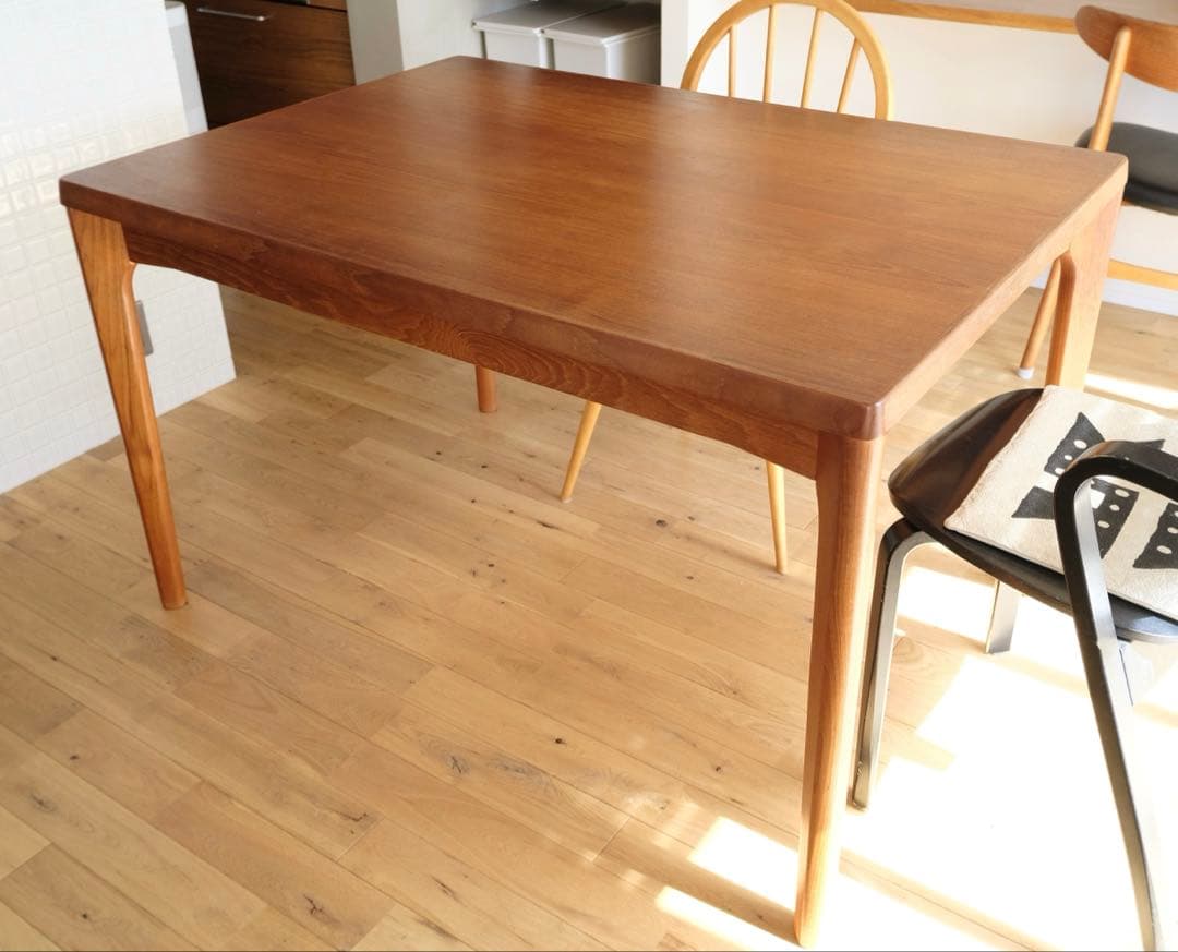 【最終値下げ！】ダイニングテーブル　デンマークヴィンテージ　ヘニングケアヌルフ