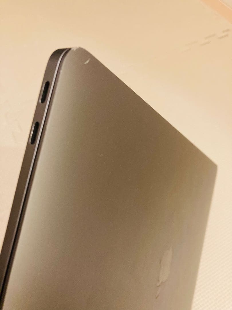 MacBook Air M1 シルバー 256GB