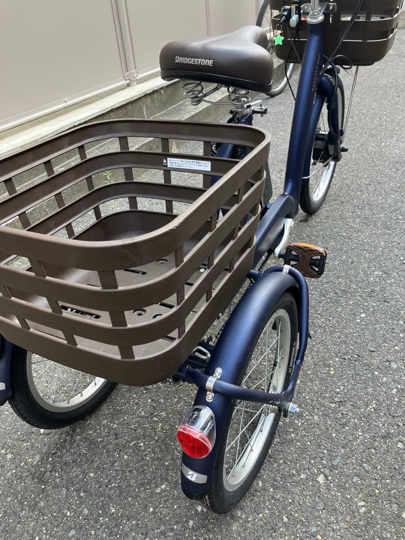 ブリジストン ラクットワゴン 電動アシスト付き三輪車