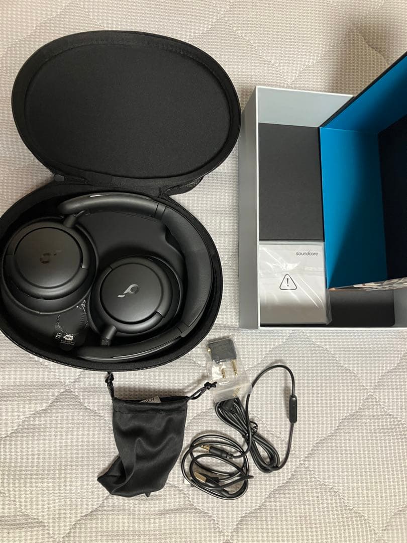 ワイヤレスヘッドホン