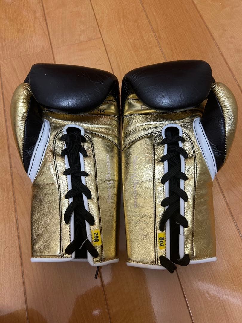 Everlast ボクシンググローブ 8oz ゴールド/ブラック