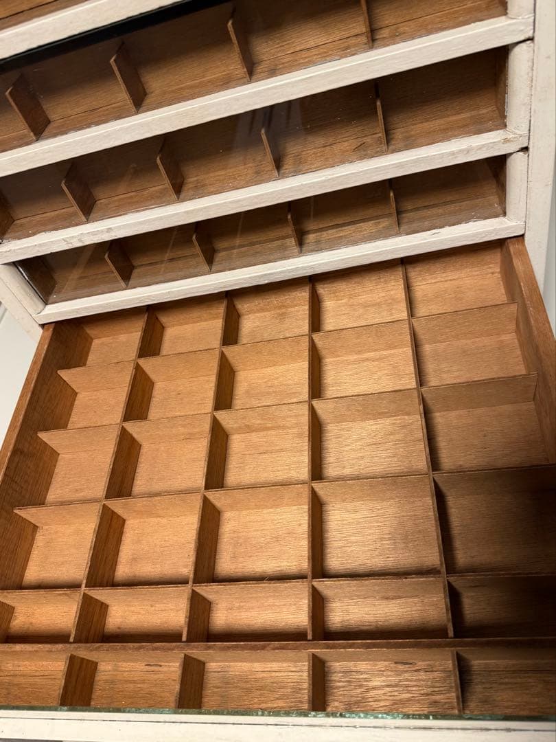 糸収納棚　木製　ガラス　アンティーク　古家具