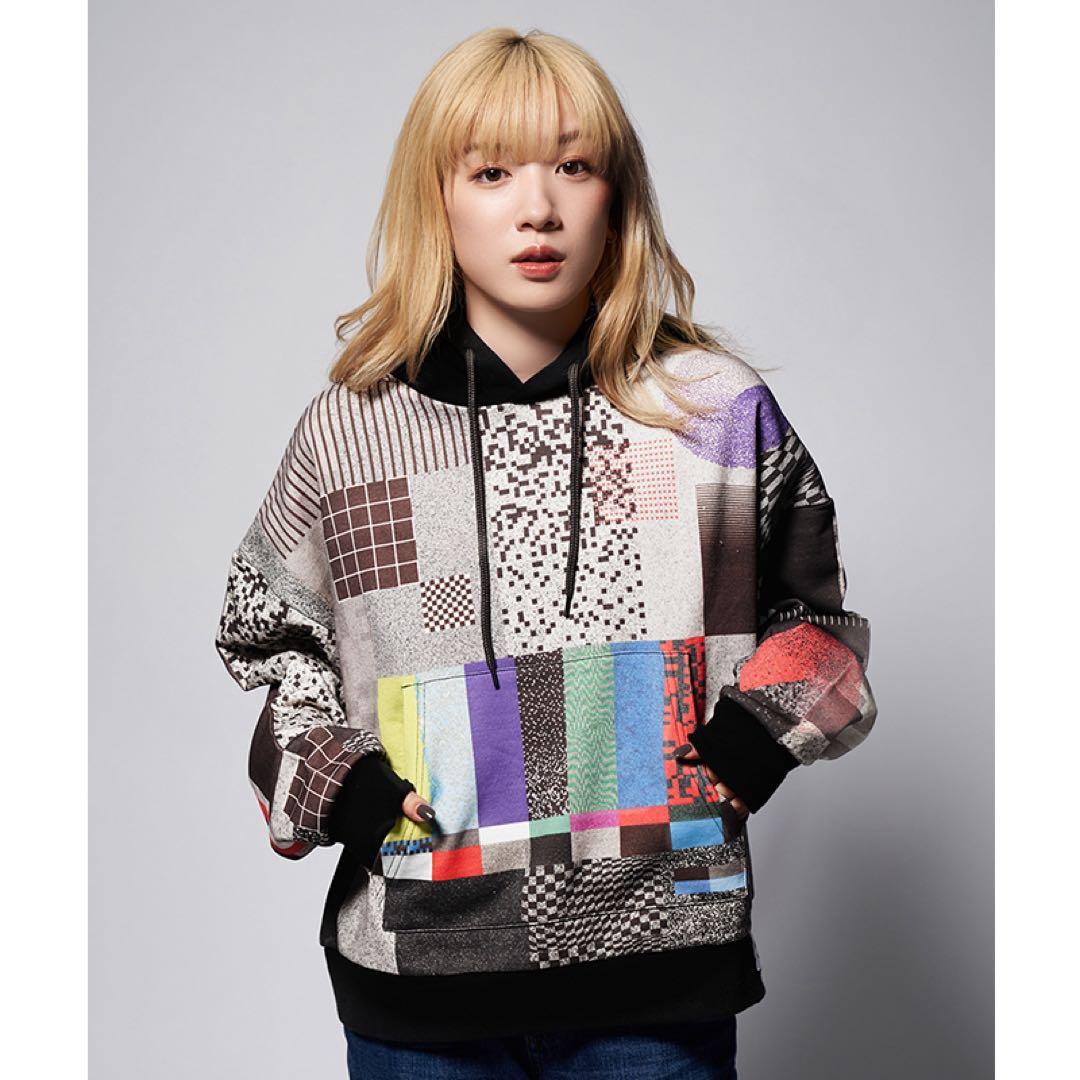 永野芽郁 パーカー