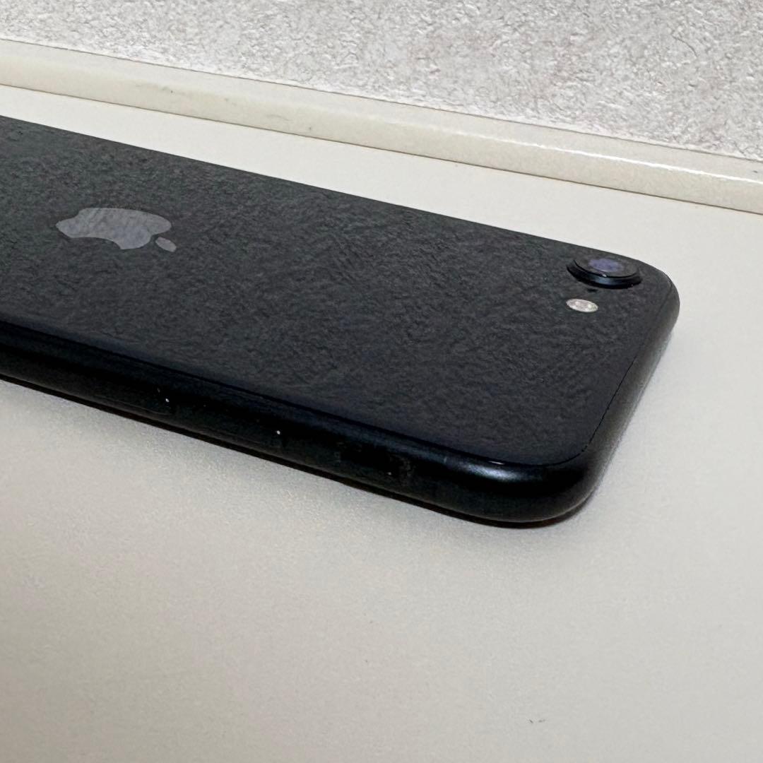 美品 iphoneSE 第三世代 64GB ミッドナイト ケース付 SIMフリー