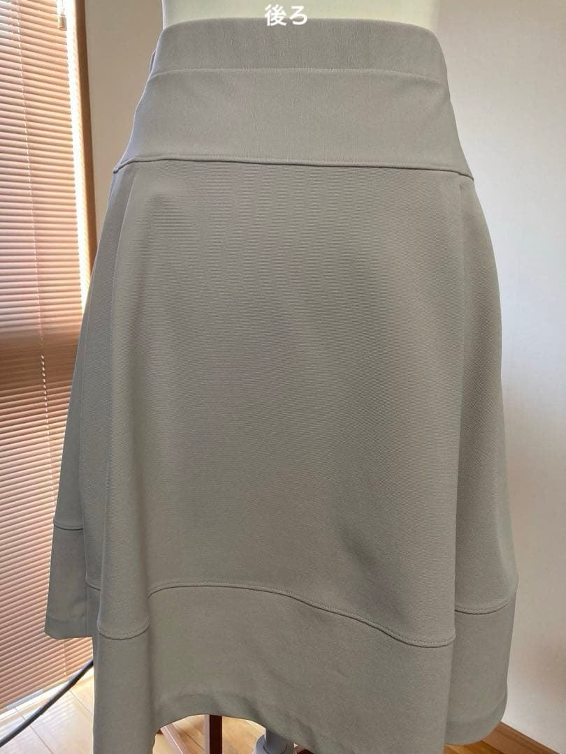 jolie mignon ジョリーミニヨン　タックフレアスカート　グレージュ40