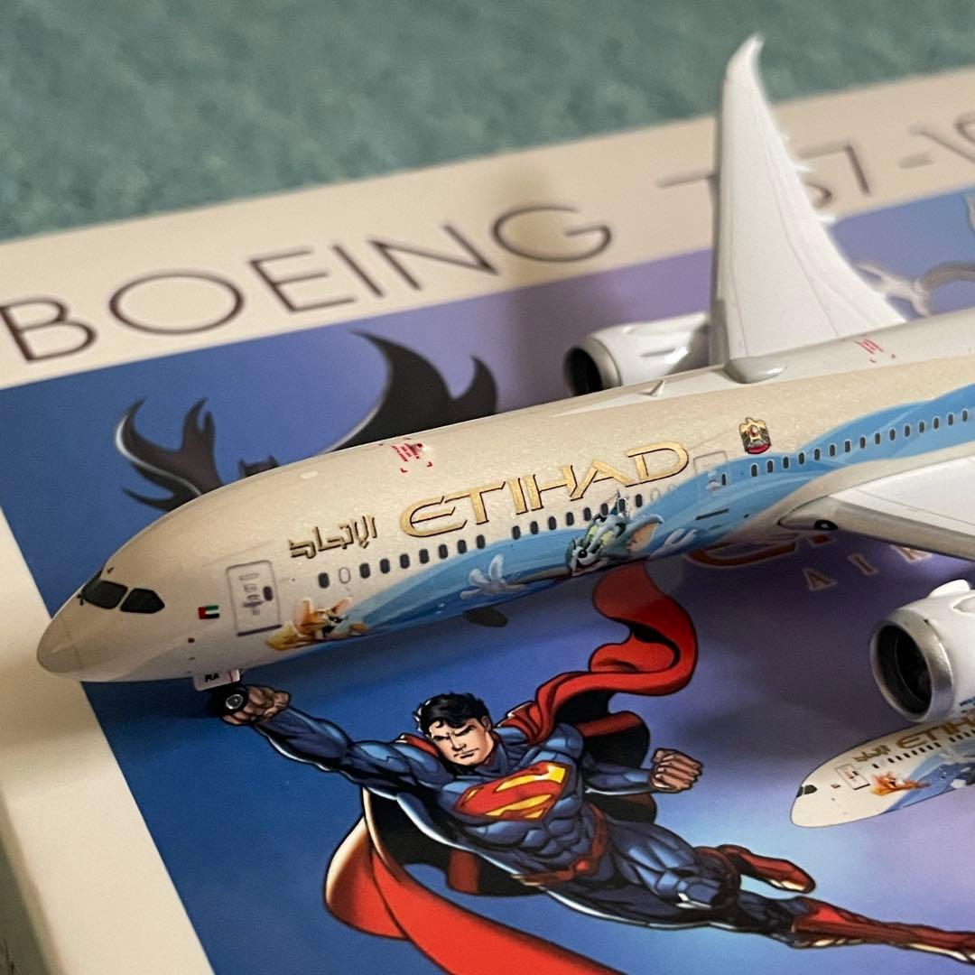 ETIHAD AIRWAYS エティハド 787-10 ワーナー・ブラザース