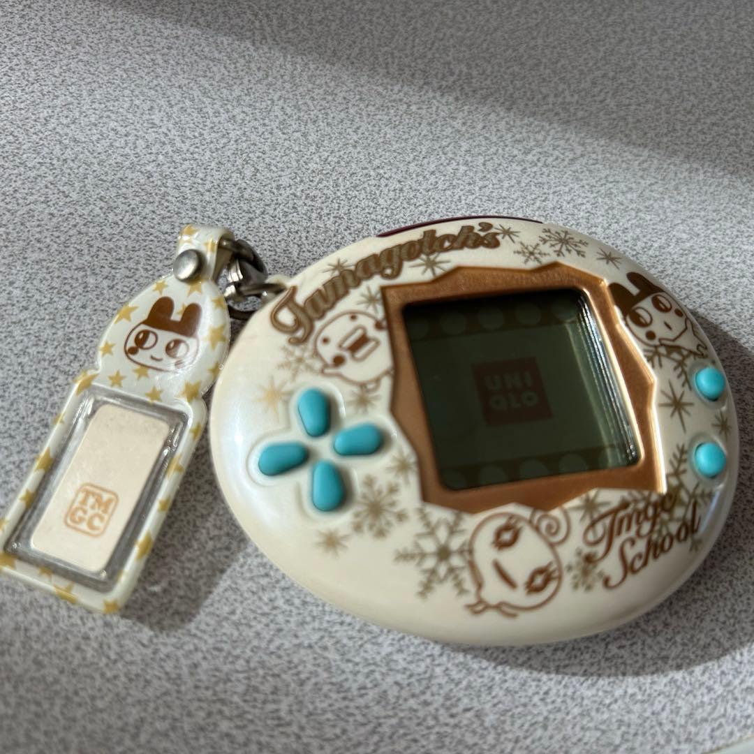 たまごっちスクール せーとぜーいんしゅーごっち！ ユニクロ 限定 コラボ