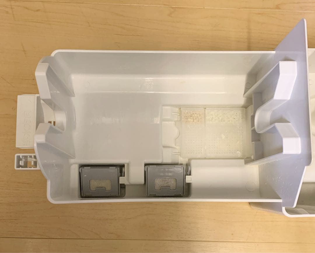 値下げ！パナソニック 次亜塩素酸 空間除菌脱臭機 ジアイーノ　F-MV4100