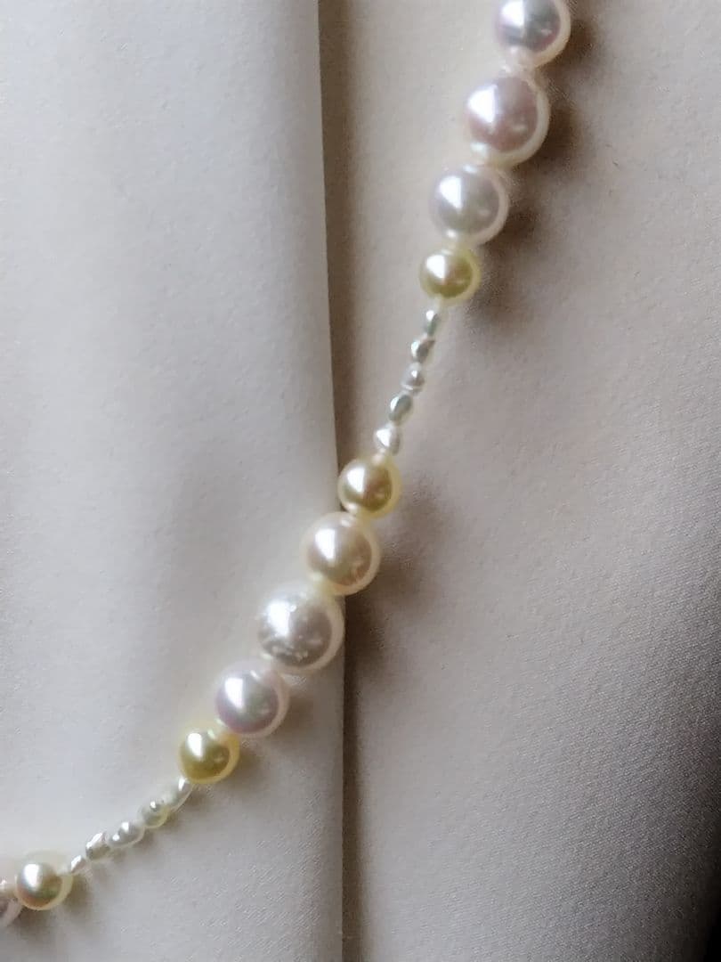 3種類のアコヤ真珠と、あこや芥子パールの、セミロングネックレス