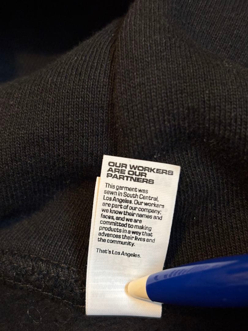 ロサンゼルスアパレルパーカー　Mサイズ