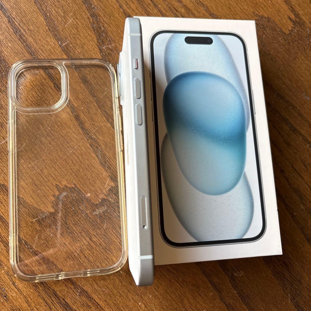 Apple iPhone 15 青色 本体 クリアケース付き