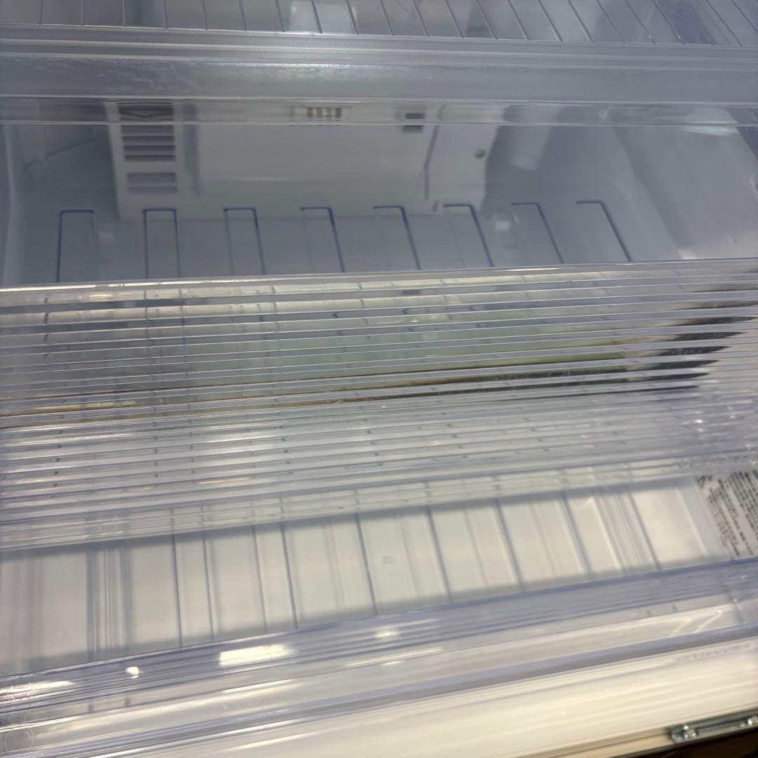 mari  806　シャープ　冷蔵庫　23年製　200-300ℓ　右開き
