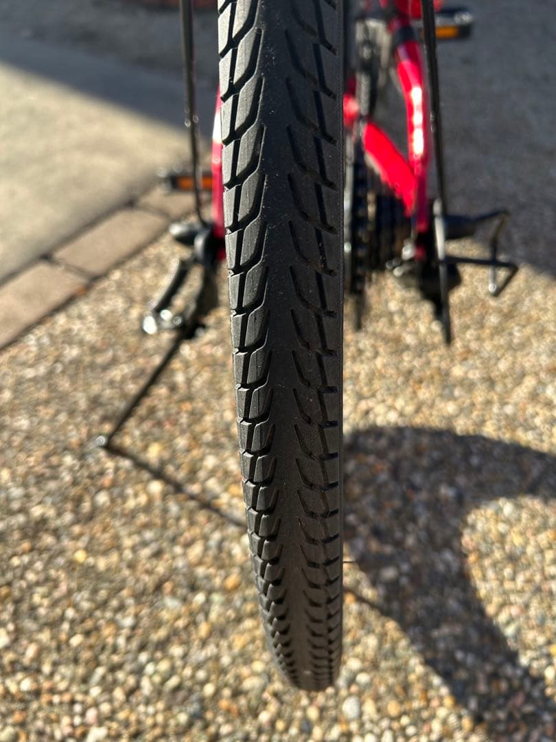 ブリヂストン　SCHLEIN 赤24インチ 【直接お引き渡し】