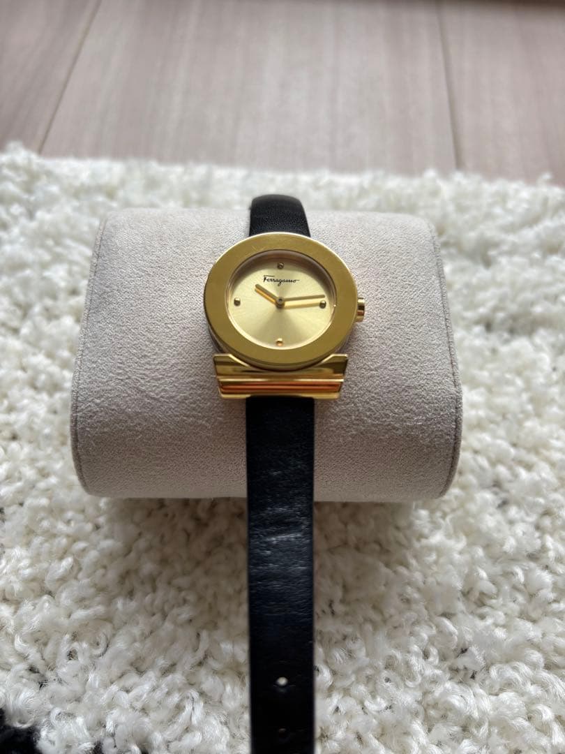 【美品】Salvatore Ferragamo フェラガモ腕時計