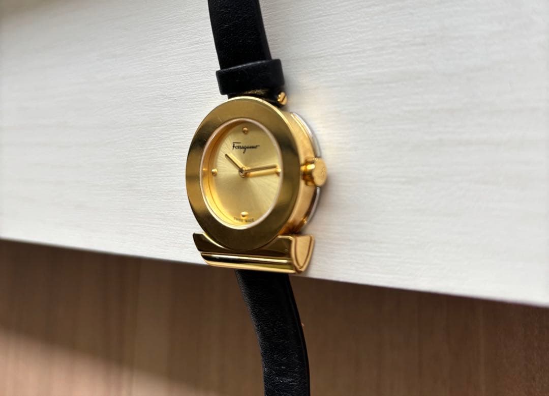 【美品】Salvatore Ferragamo フェラガモ腕時計