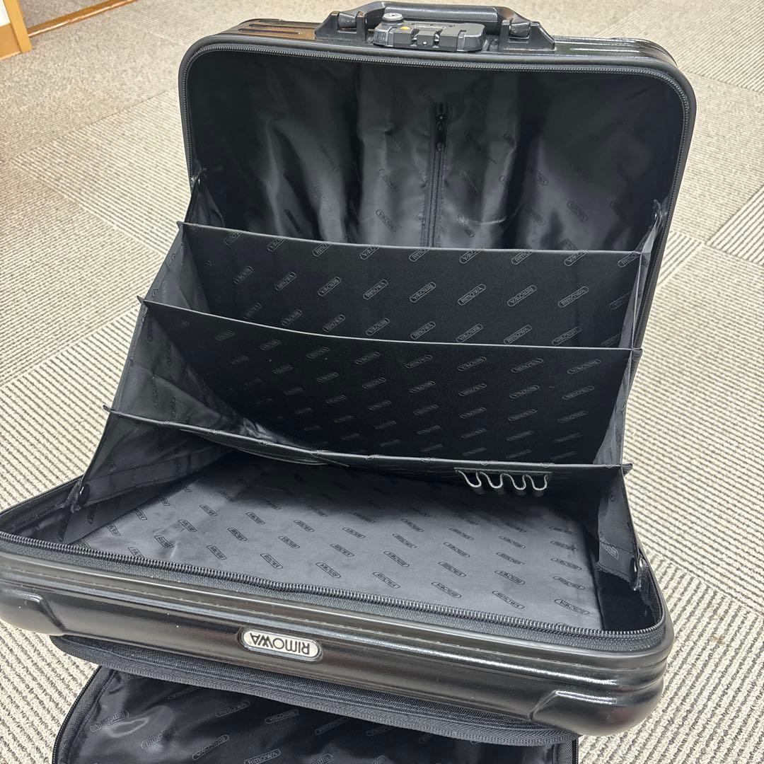 RIMOWA ビジネストロリー　【ボレロ】　キャリーカート　リベット周り割れあり