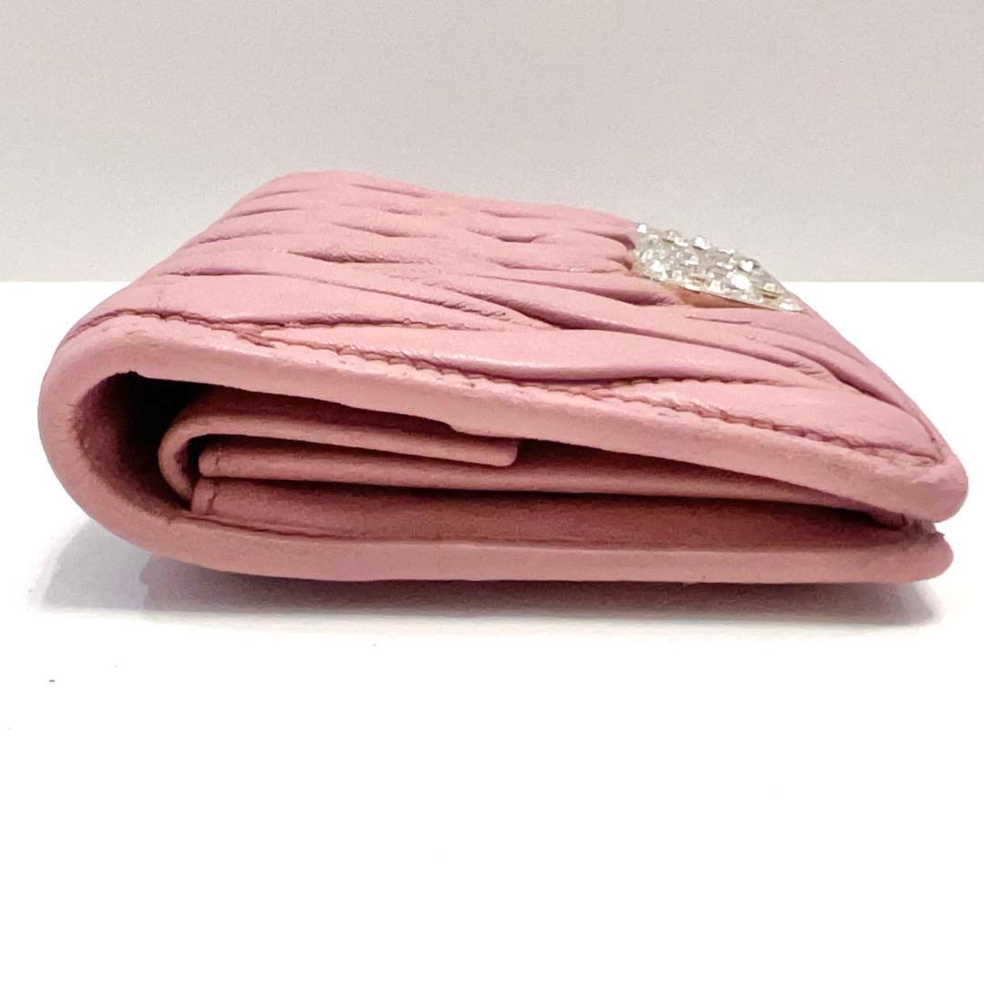 ミュウミュウ マテラッセ 折り財布 ビジュー クリスタル ゴールド金具 ピンク