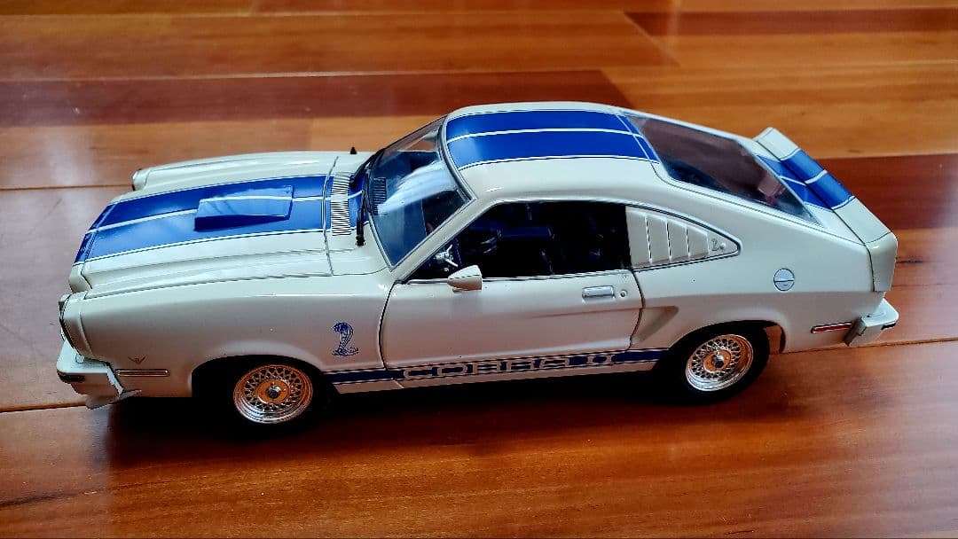 1975 Ford Mustang II Cobra II ミニカー