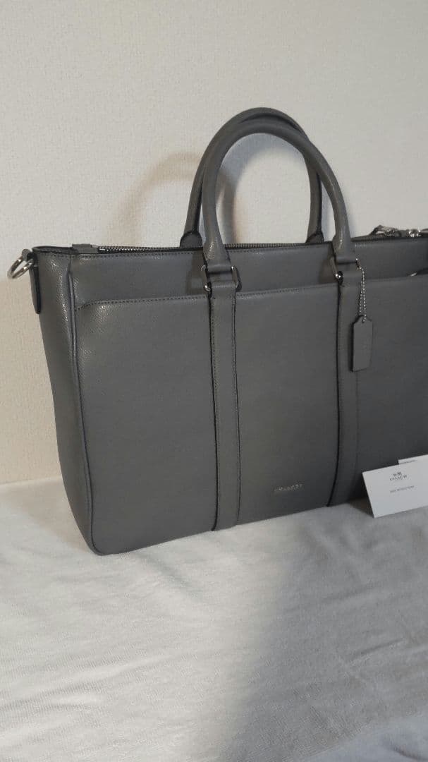 ライトグレー レザー ビジネスバッグ